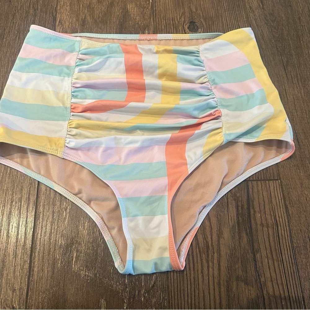 Kortni Jeane Retro‎ Stripes Ruched High Waisted Swim Bottoms Sz M